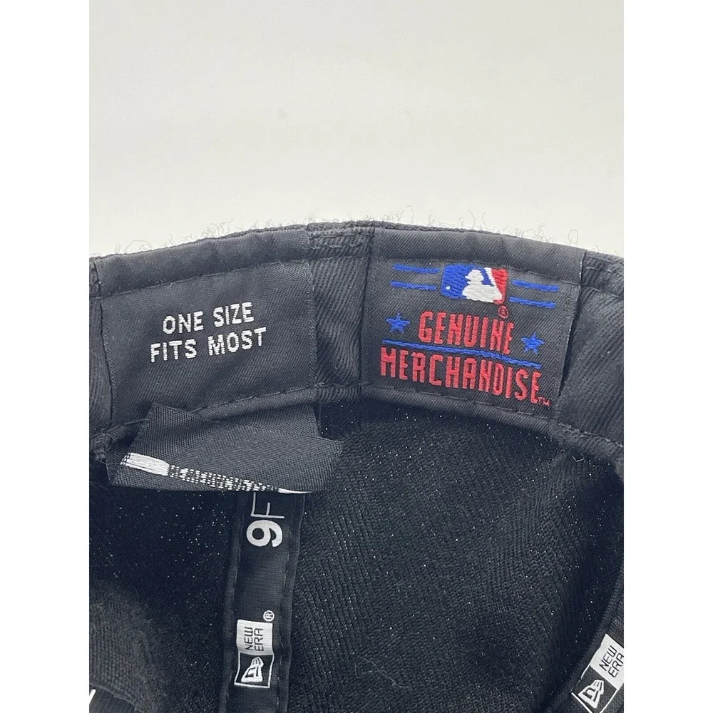 New York Yankees Snapback Hat Cap Logo Black Gold New Era GOLD MLB PIN‎ RARE